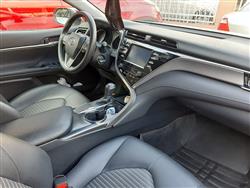 تۆیۆتا کامری